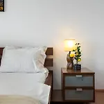 Apartman Comfy 2Bdr Apt Landmark View *