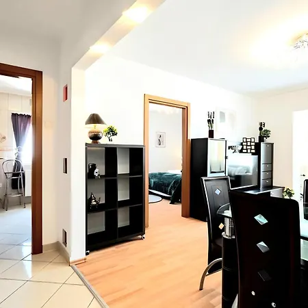 Apartamento Amazing Landmark & City View 2Br Spacious Comfy Flat