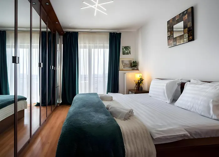 2Bdr Spacious Comfy Flat With Amazing Views - Landmark & City Bucareste