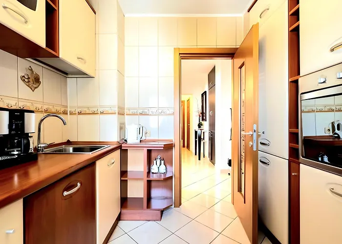 Apartment Great Location With Amazing Views - Landmark & City-2bdr Old Town *