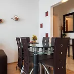 Comfy 2Bdr Apt Landmark View * Bukurešť