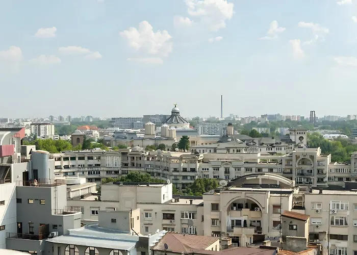 2Bdr Old Town - Great Location With Amazing Views - Landmark & City بوخارست